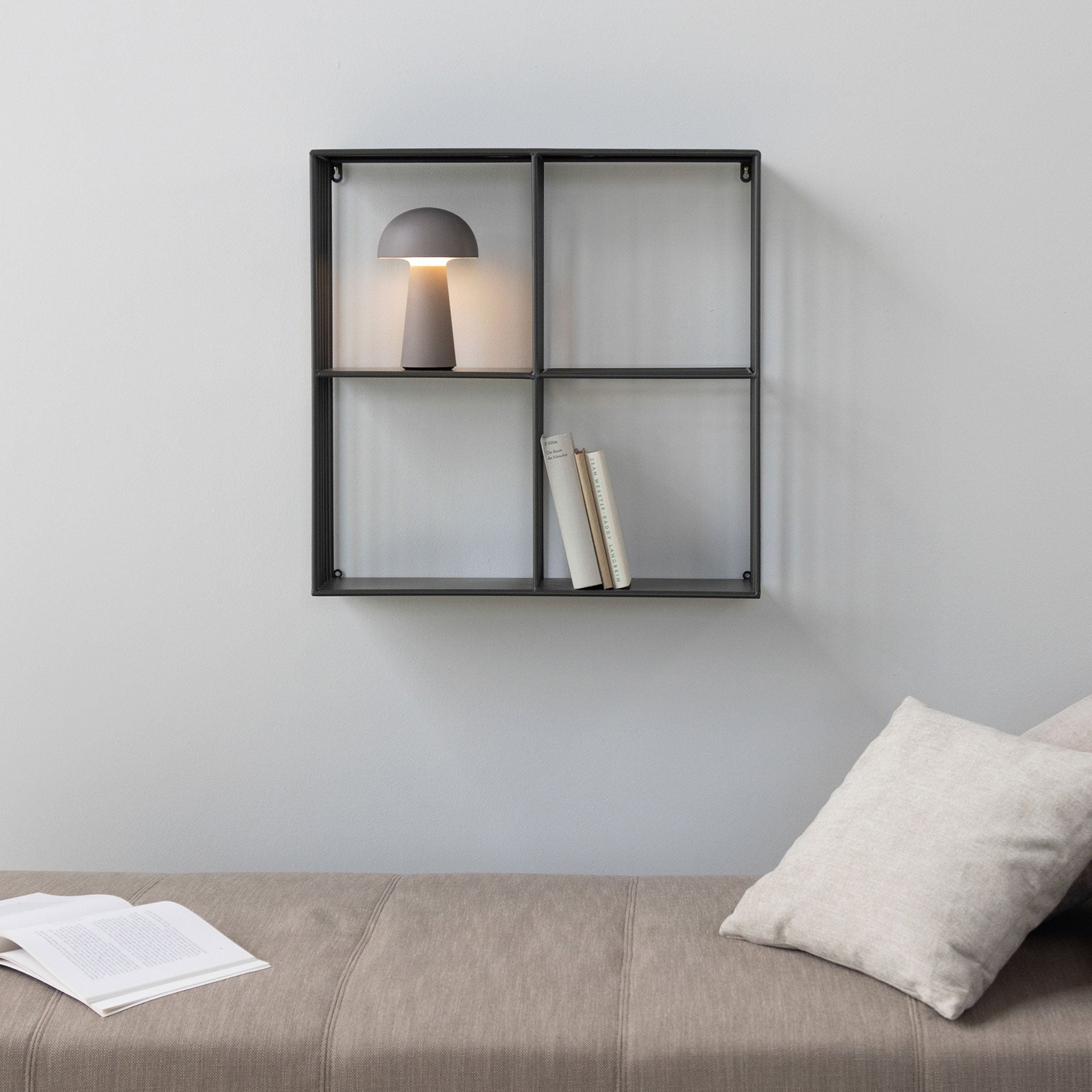 Nohr vægreol m. rum